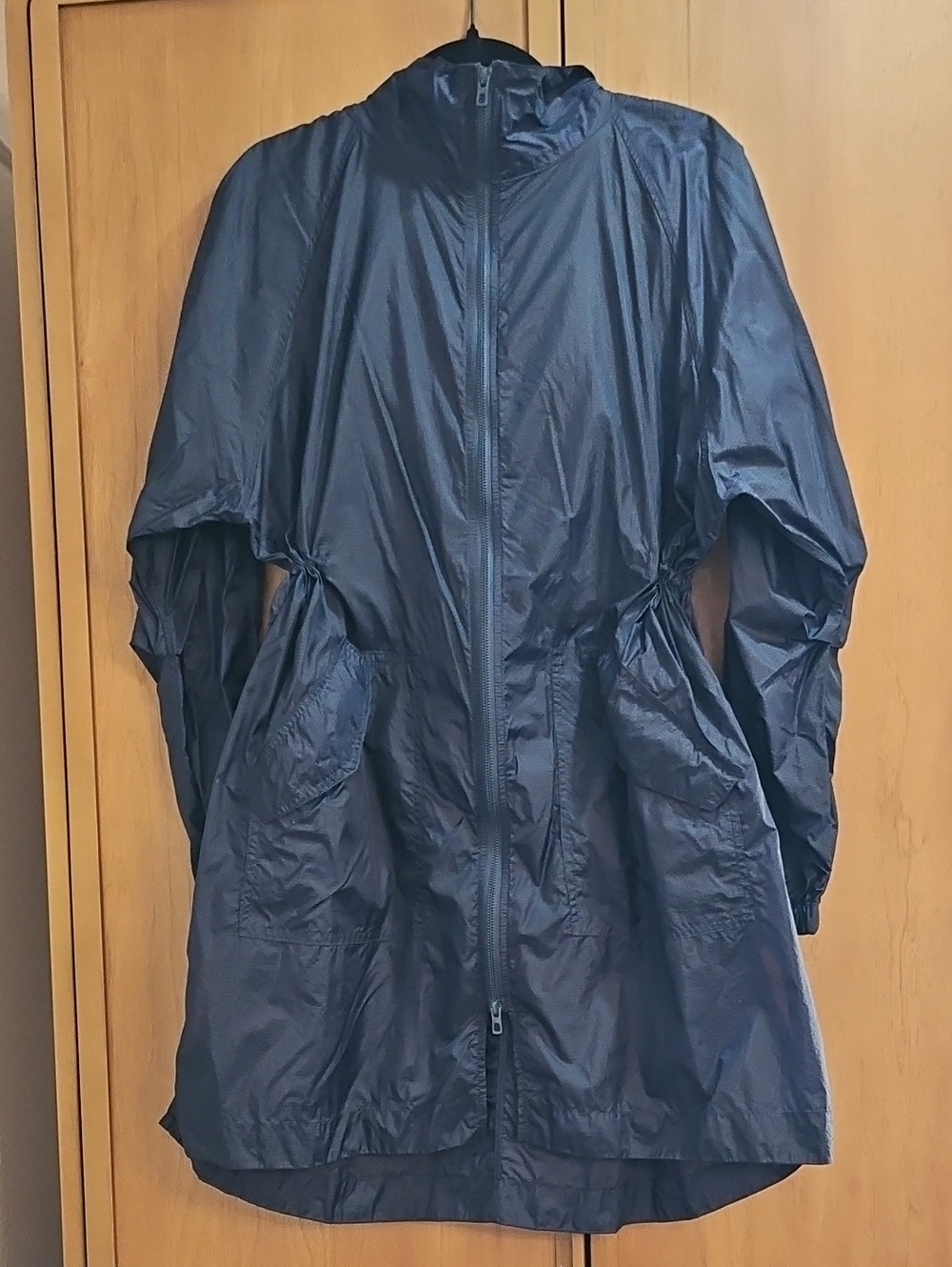 Fabletics Navy Lightweight Hooded Jacket With Cinched Waist In Large